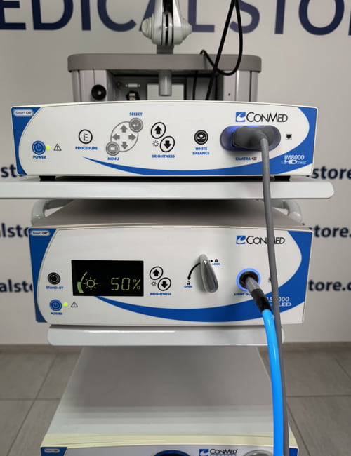 Источник света светодиодный ConMed Linvatec LS8000 LED Источник света светодиодный ConMed Linvatec LS8000 LED