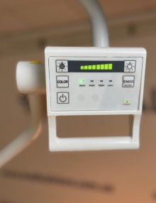 Операційний світильник пересувний Huifeng 700S